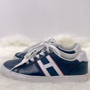 Tommy Hilfiger | low cut blue sneakers 8.5 w /the iconic colorful brand stripes.